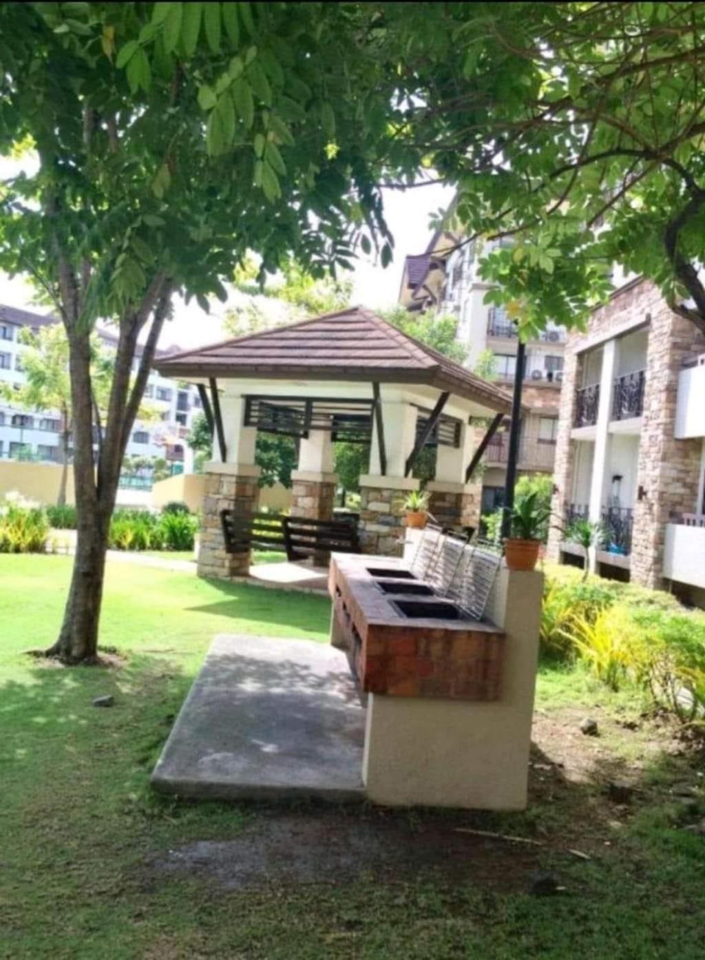 Alles One Oasis Condo Davao Near Sm Mall With Wifi Exterior photo