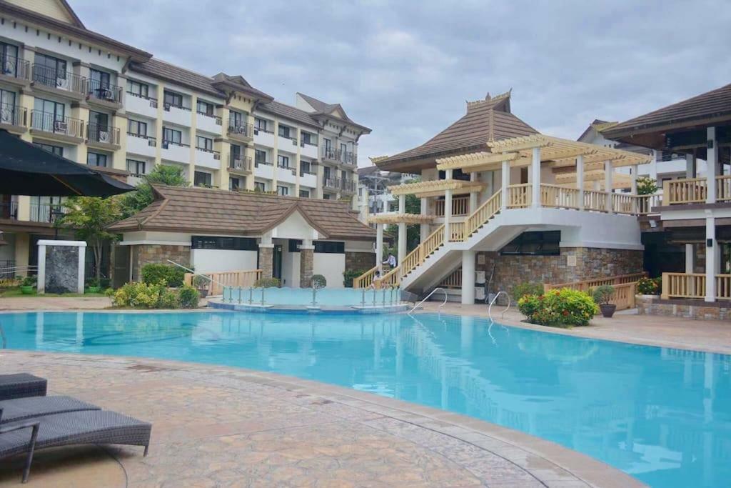 Alles One Oasis Condo Davao Near Sm Mall With Wifi Exterior photo